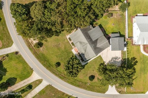 157 White Oak Bluff Rd, Stella, NC, 28582-9707 | Card Image