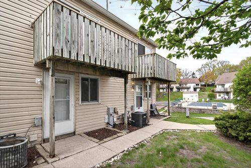 apt-d-126 Cora Ave, Fox Lake, IL, 60020-1356 | Card Image
