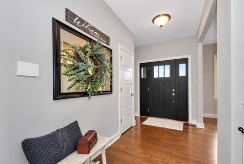 1973 Edgeview Dr, New Lenox, IL, 60451-4829 | Card Image