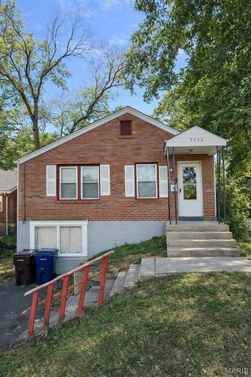3532 Wismer Rd, Saint Ann, MO, 63074-3018 | Card Image