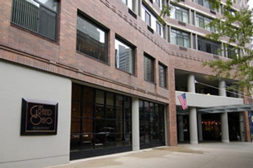 2208-211 E Ohio St, Chicago, IL, 60611-3254 | Card Image