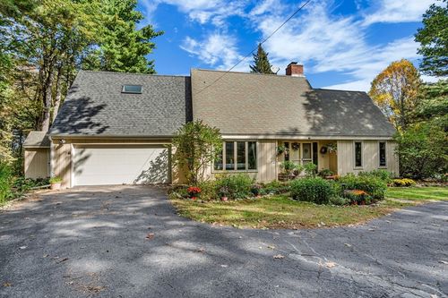 47 Pine Hill Rd, Princeton, MA, 01541-1121 | Card Image