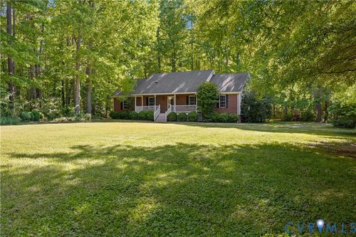 9281 Forestdale Dr, Amelia Court House, VA, 23002-3846 | Card Image