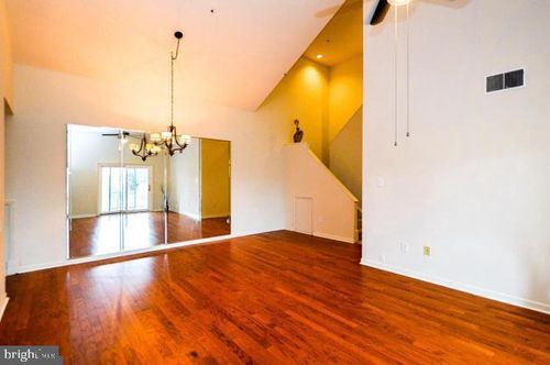 8703 Grasmere Ct, FORT WASHINGTON, MD, 20744-7150 | Card Image