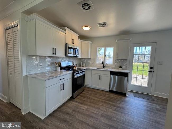 1223 Turtzo Blvd, House other with 3 bedrooms, 1 bathrooms and null parking in Bangor PA | Image 6