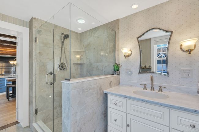 Main level Full Bath | Image 15