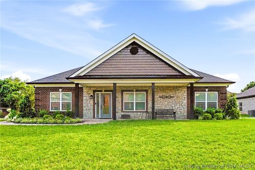 12402 Hermitage Trl, Sellersburg, IN, 47172-8625 | Card Image