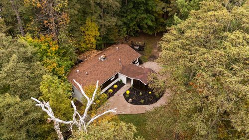 7550 N Reynolds Rd, Lake Ann, MI, 49650-9671 | Card Image