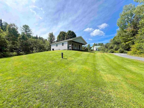559 Stratton Rd, Hardwick, VT, 05843-8000 | Card Image