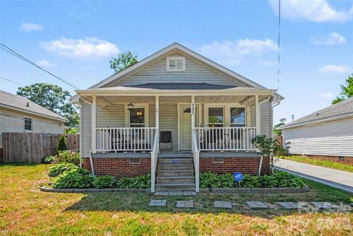 523 Patterson Ave, Kannapolis, NC, 28083-4051 | Card Image