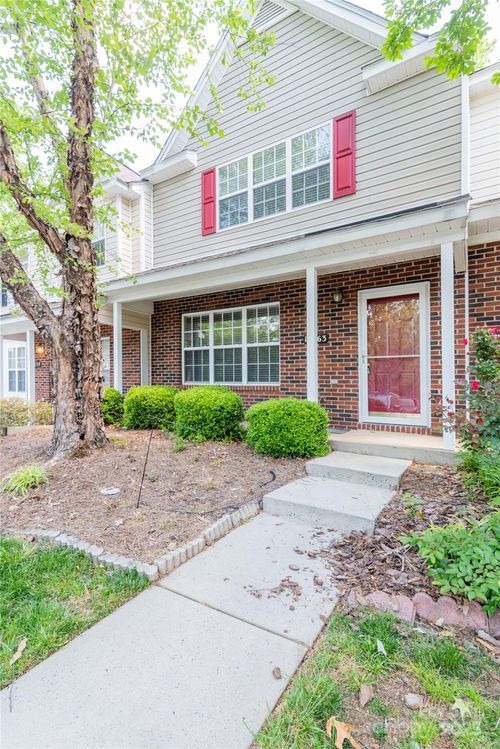 10763 Holly Ridge Blvd, Charlotte, NC, 28216-0721 | Card Image