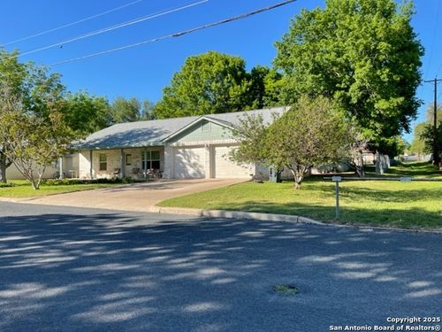 514 E Hackberry, Fredericksburg, TX, 78624 | Card Image