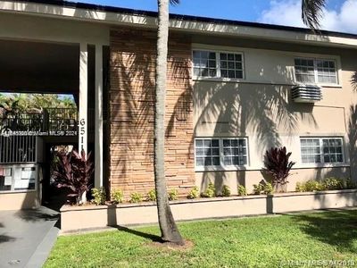 C14 - 6511 Santona St, Condo with 1 bedrooms, 1 bathrooms and null parking in Coral Gables FL | Image 1