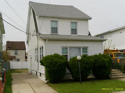 12128 194th St, Springfield Gardens, NY, 11413-1130 | Card Image
