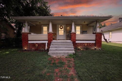 1307 E Millard St, Johnson City, TN, 37601-3540 | Card Image