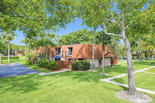 11861 Sw 9th Mnr, Davie, FL, 33325-3854 | Card Image