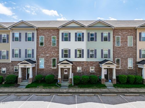 3827 Glenhaven Rd, Raleigh, NC, 27606-4857 | Card Image