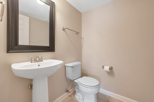 1A - 675 Fieldcrest Dr, Condo with 3 bedrooms, 3 bathrooms and 2 parking in South Elgin IL | Image 10