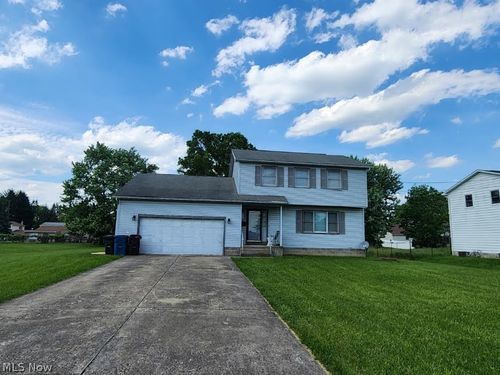 798 Devitt Ave, Campbell, OH, 44405-1526 | Card Image