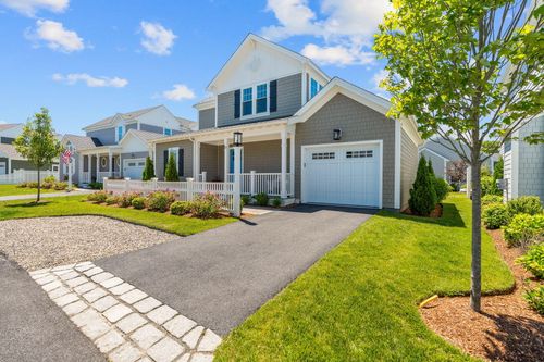 77 Cobblestone Cir, Mashpee, MA, 02649-2951 | Card Image