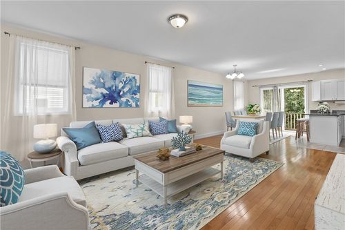 32 Seafare Ln, Portsmouth, RI, 02871-3016 | Card Image