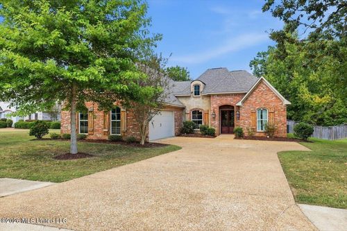 222 Legacy Drive, Brandon, MS, 39042 | Card Image