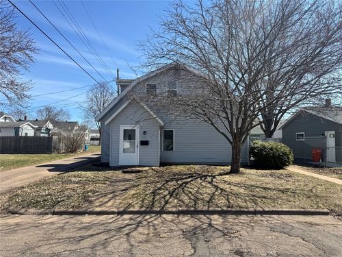 2-1009-1011 Saint Augustine St, Chippewa Falls, WI, 54729-1670 | Card Image