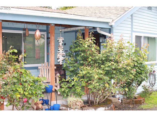 1783 View St, House attached with 3 bedrooms, 2 bathrooms and 2 parking in Myrtle Point OR | Image 9