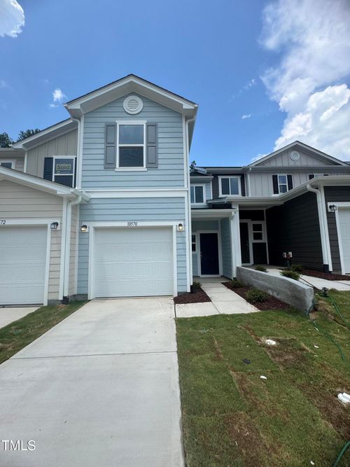 10568 Brookside Dr, Raleigh, NC, 27601 | Card Image