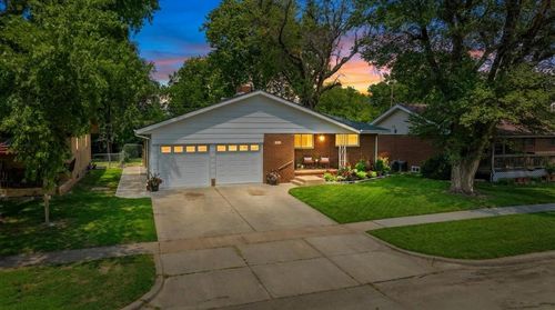 2208 E Blake St, Wichita, KS, 67211-5401 | Card Image