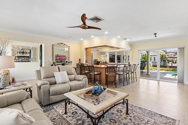 4220 Ne 24 Th Ave, House other with 3 bedrooms, 2 bathrooms and null parking in Lighthouse Point FL | Image 17