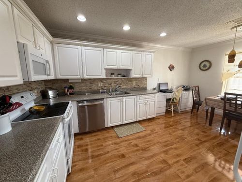 201-1621 Nw 20th Ave, Delray Beach, FL, 33445-1484 | Card Image