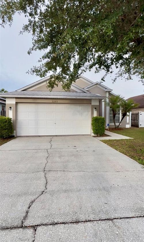 1302 Belvoir Dr, DAVENPORT, FL, 33837-8283 | Card Image