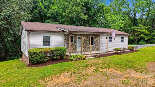 67 Woodlane St, Granite Falls, NC, 28630-1919 | Card Image