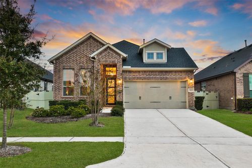 10235 Bayou Oaks Dr, Conroe, TX, 77385-2106 | Card Image