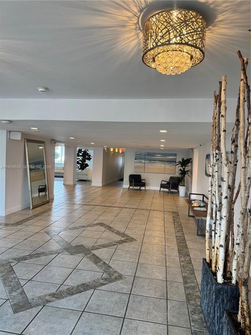 3a-2821 N Miami Beach Blvd, North Miami Beach, FL, 33160 | Card Image