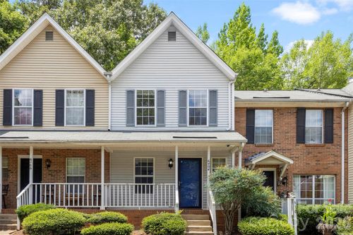 6404 Windsor Gate Ln, Charlotte, NC, 28215-4226 | Card Image