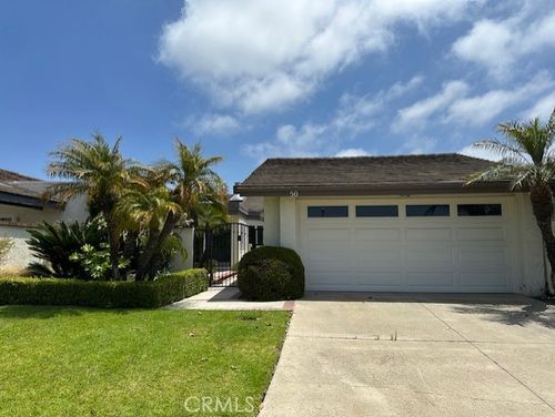 50 White Water Dr, Corona del Mar, CA, 92625 | Card Image
