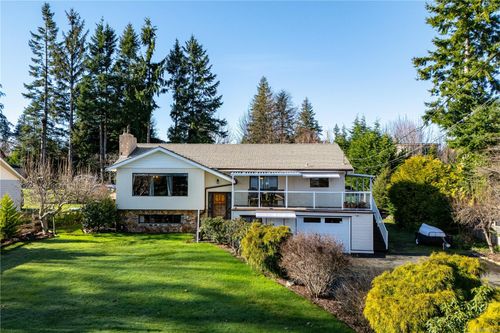 4054 Discovery Dr, Campbell River, BC, V9W4X7 | Card Image