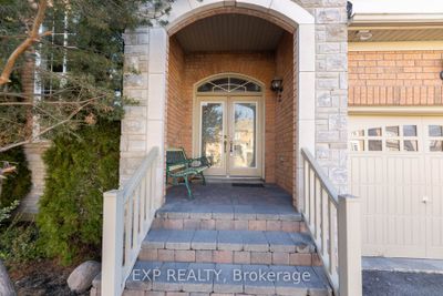 11 Cairnburg Dr, House other with 4 bedrooms, 5 bathrooms and 7 parking in Brampton ON | Image 2