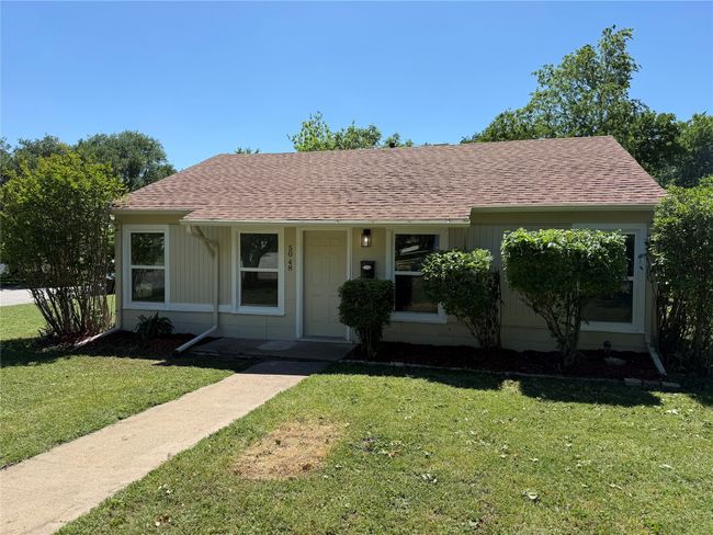 5048 Cedar Hill Rd, House other with 3 bedrooms, 2 bathrooms and null parking in Fort Worth TX | Image 5