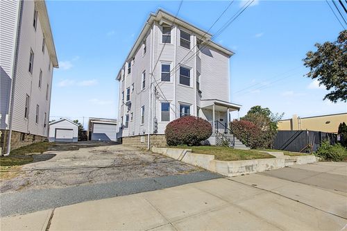 1172 Main Street, Providence, RI, 02904 | Card Image