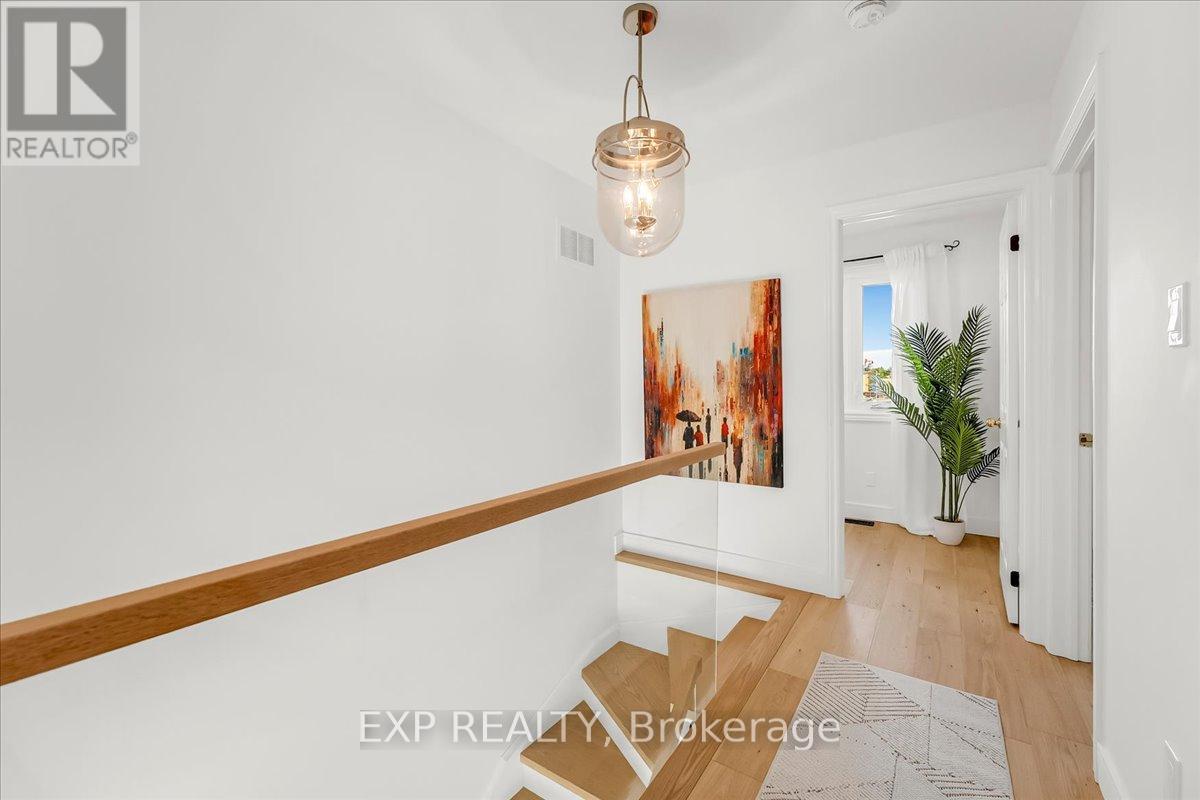 Residential in Barrie (Painswick South) 3