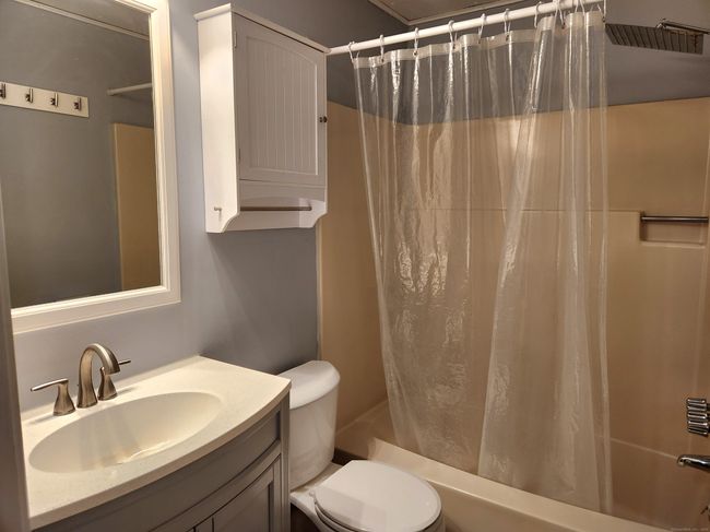 FULL BATH ON THE 2ND FLOOR | Image 17