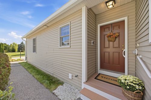 a-220 Belknap Dr, Pembroke, NH, 03275-1375 | Card Image