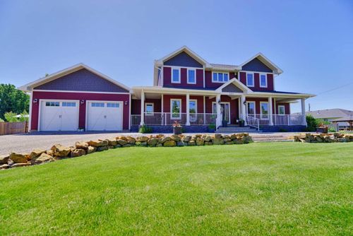 521 12 Avenue W, Barnwell, AB, T0K0B0 | Card Image