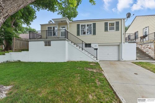 1511 S 60th St, Omaha, NE, 68106-2101 | Card Image