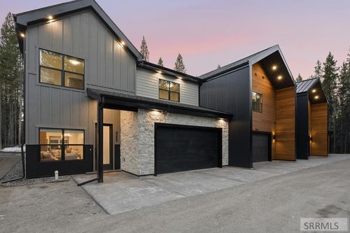 4353 Yeti Ln, Island Park, ID, 83429 | Card Image