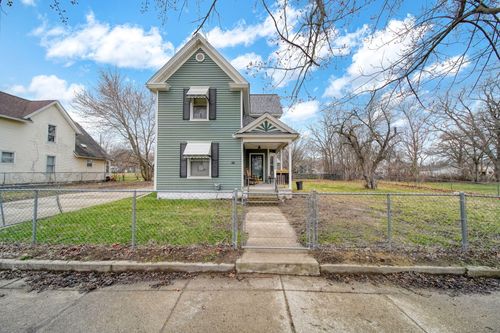 826 Carl Breeding Way, Jackson, MI, 49203 | Card Image