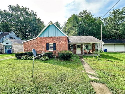 105 E Cherry St, Hutsonville, IL, 62433-1234 | Card Image